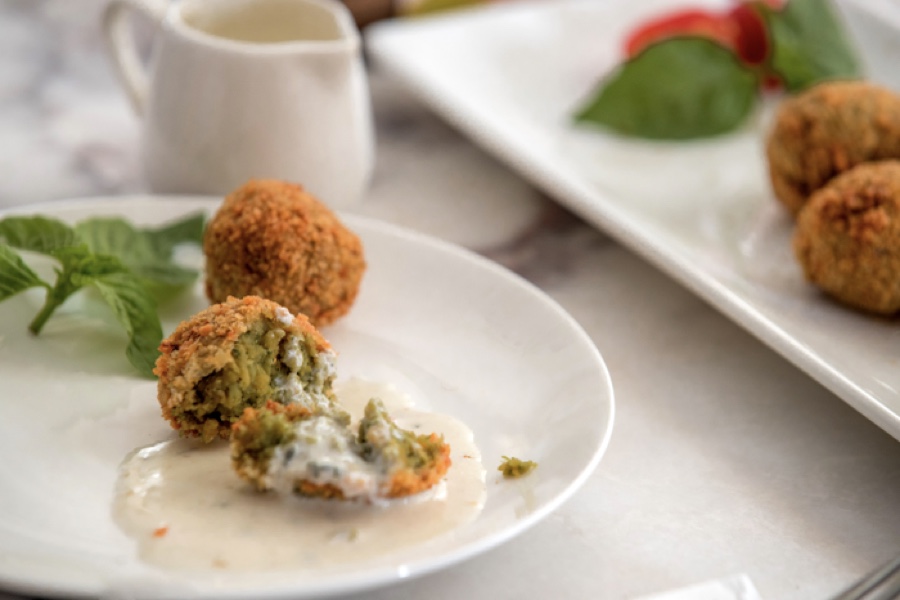 variedad rellenos arancini queso pistacho
